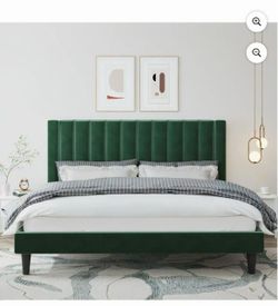 King Bed Frame/Velvet Upholstered Bed Frame with Vertical Channel Tufted Headboard/Strong Wooden Slats/Platform Bed Frame/Mattress Foundation/Box Spri