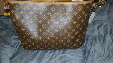 Louis Vuitton purse