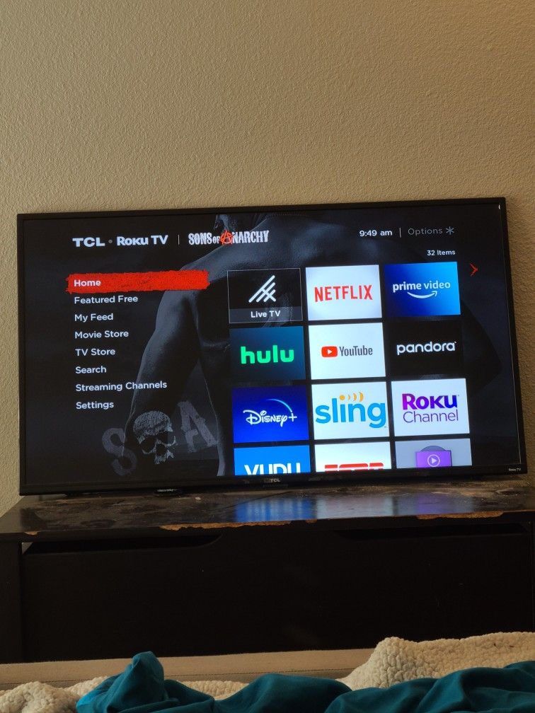45 Inch TCL T.v With Roku Box