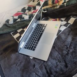 Dell Laptop: Core i7. Windows 11 V-24H2, Wi-Fi, Bluetooth. MS-office. M.2 Drive, WebCam.