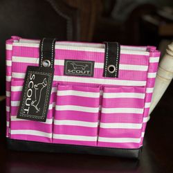 Brand new Scout zipper tote