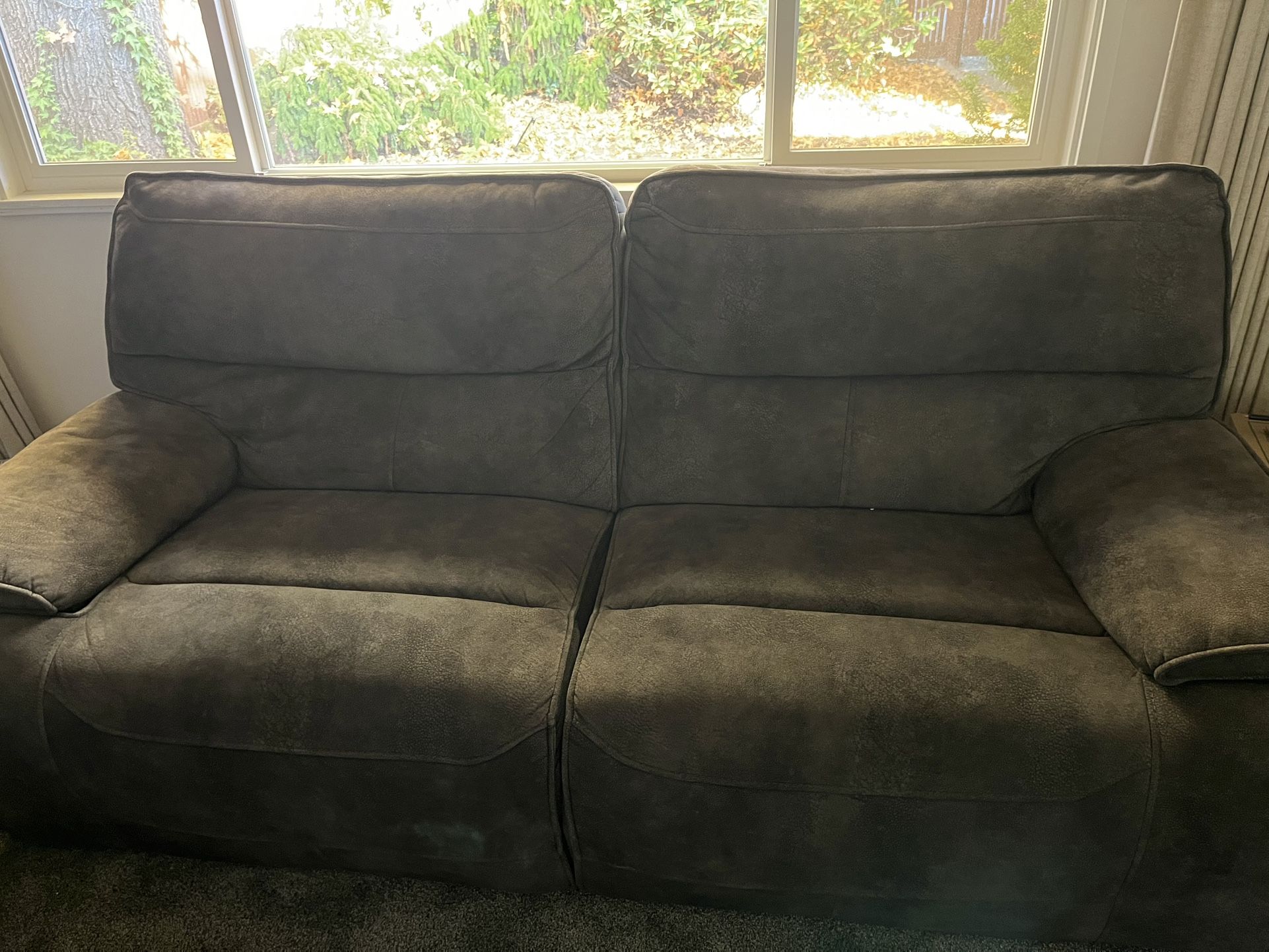 Reclining couch