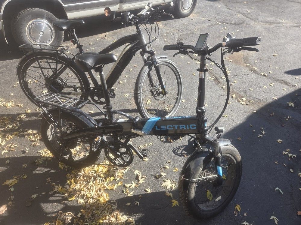 Aventon Level Electric E-Bikes with CHARGER'S