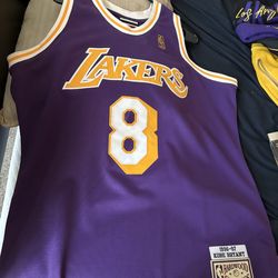 Lakers gear