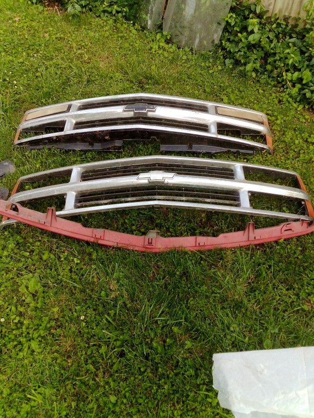 GMC or Chevy 95-98 Grills