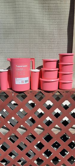 New Tupperware 12 Piece Set $100.00 Cash And Pick-up Only Bilingual Hablo Español 