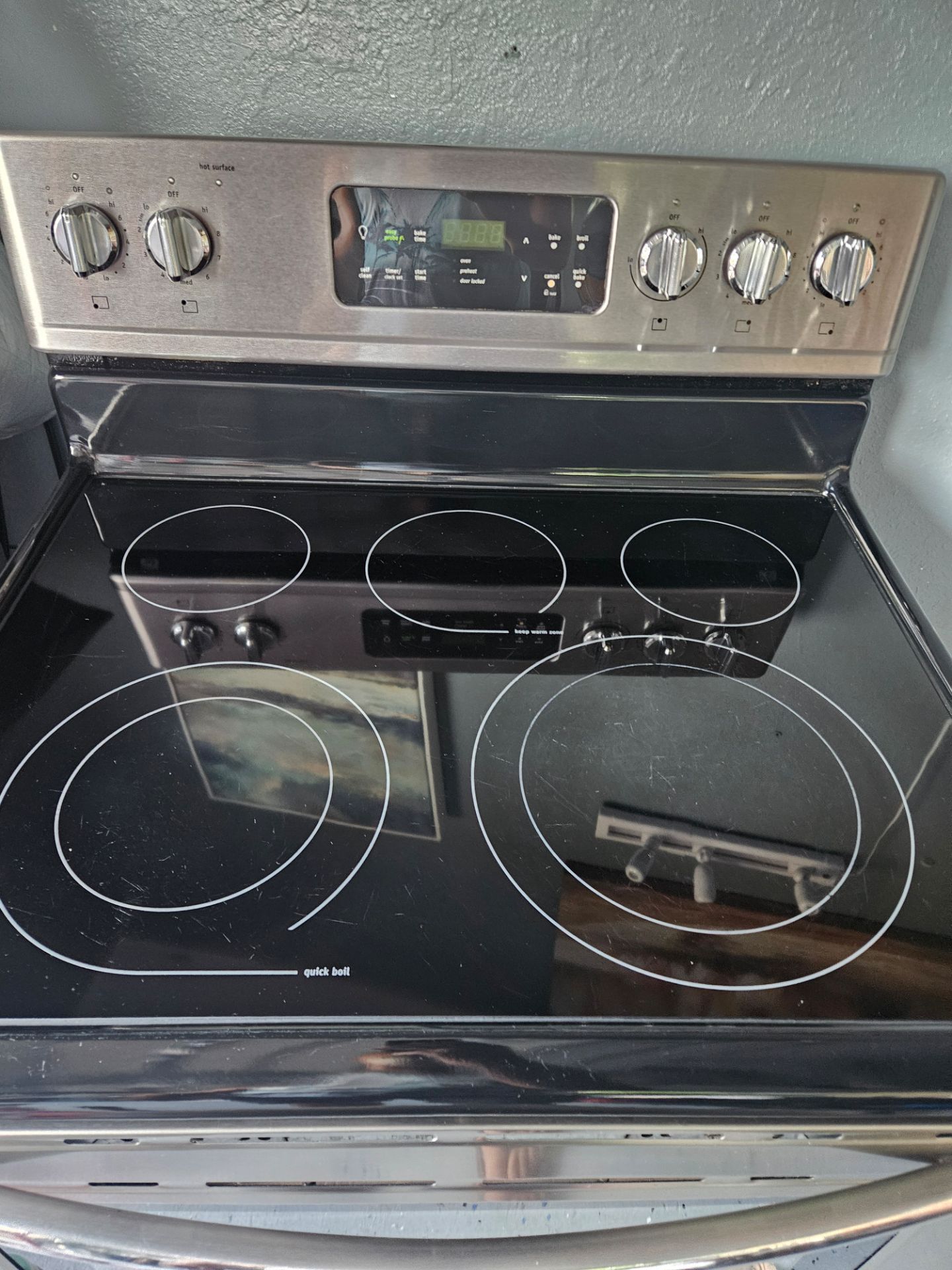 Frigidaire Gallery Electric Stove