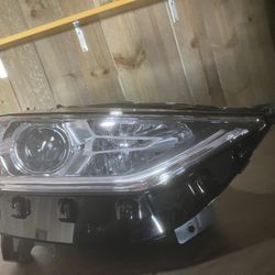 Headlight   Ford 