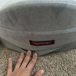 Mom Cozy breastfeeding pillow