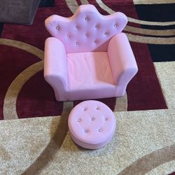 Girls Chair Read Description And See Pictures $20 OBO