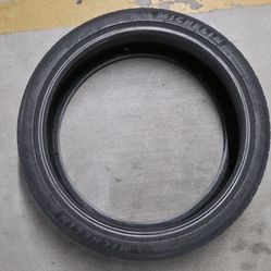 245/35R21 Michelin Pilot Sport 4S tire, 70% Thread 245 35 21