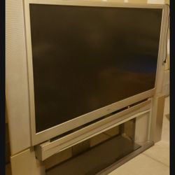 65" Digital HD Projector Tv. Trades Accepted. 
