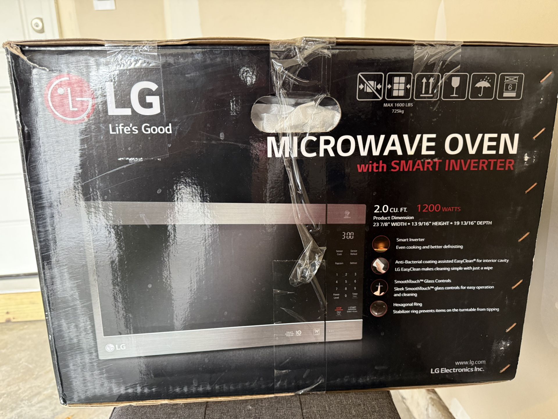 LG microwave With Smart Inverter 2 Cu Ft