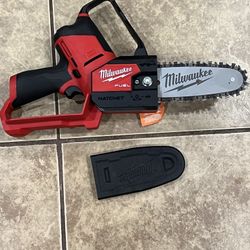 Milwaukee M12 FUEL 6 in. 12V Lithium-Ion Brushless Electric Cordless Battery Pruning Saw HATCHET (Tool-Only)