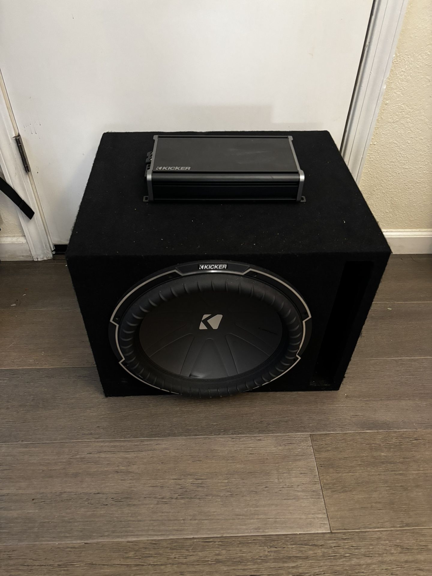 Kicker CompQ15 & Amplifier CXA12001
