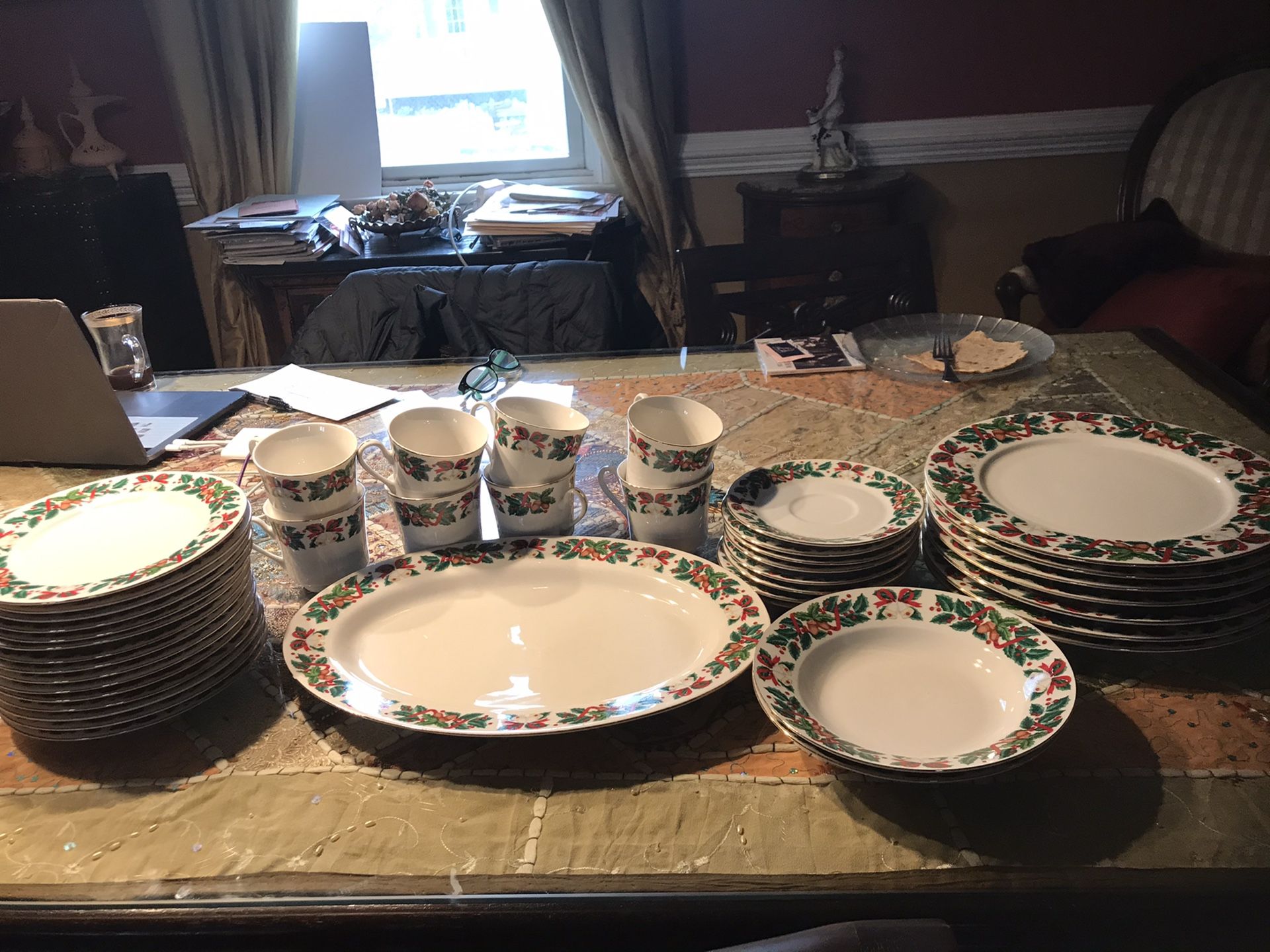 Xmas fine China dishes