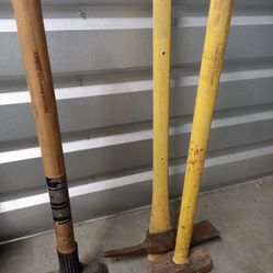 Hammers And Pick 