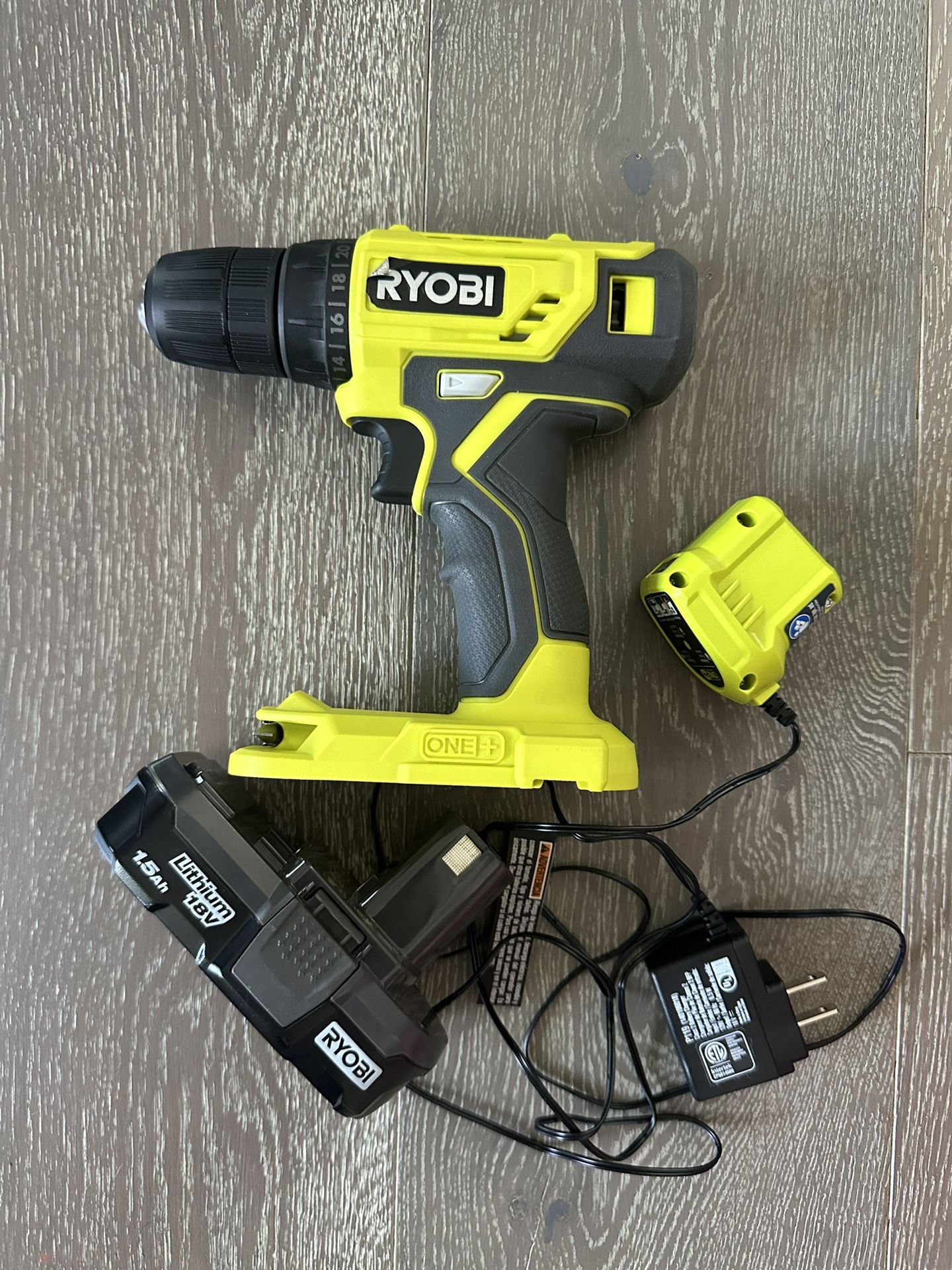Ryobi Drill With Battery & Charger