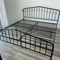 Black Metal Bed Frame - King Size