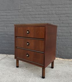 Vintage Mid Century Modern Walnut Veneer Town Set by Morris 3 Drawer Dresser