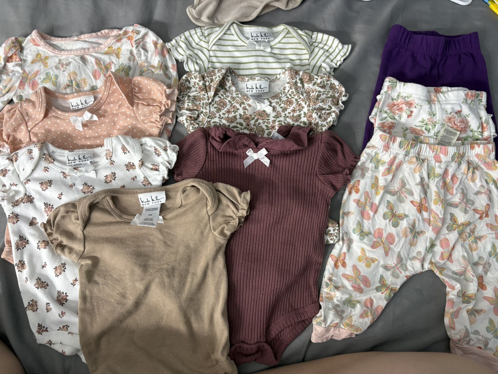 3/6 - 6/9 baby clothes