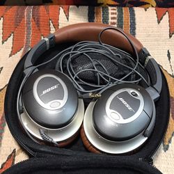 Bose Quiet Comfort 15 Headphones Limited Edition 