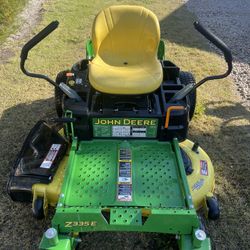 John Deere Zero Turn Mower 42”
