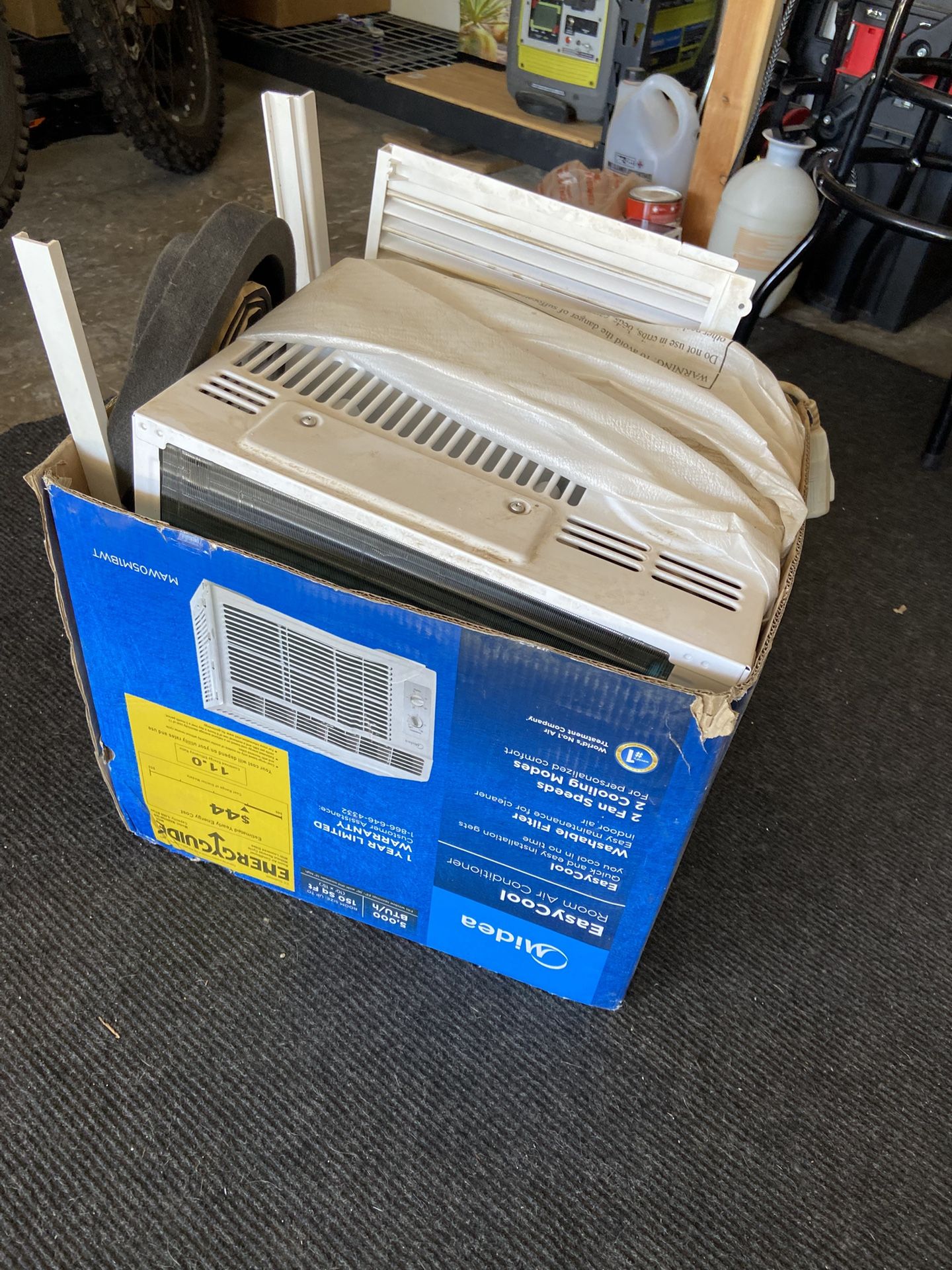 Window Ac Unit New Never Used But Box Opened