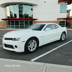 Chevrolet Camaro Coupe White
