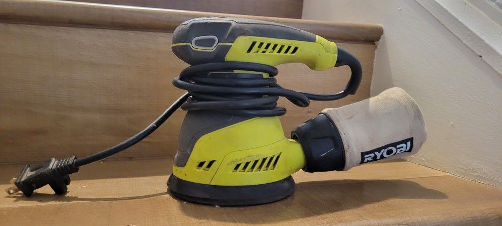 Ryobi 2.6A Corded 5 Inch Hand Sander