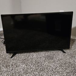 Insignia 32 Inch TV
