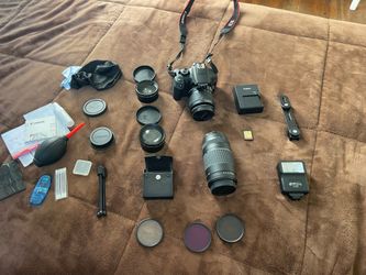 Canon ESO Rebel T6 “rarely used” ( Trade for iPhone 15 pro max