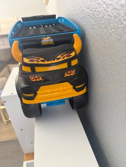 Hot wheels monster mover