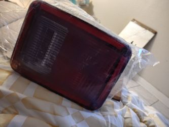 2017 Jeep Wrangler left tail light