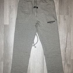 Essential Sweatpants 