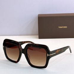 Tom Ford FT1082 52F Plastic Dark Havana Gradient 54 mm Women's Sunglasses