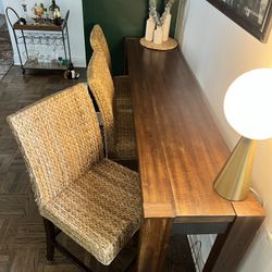 Bar Top With Woven Bar Stools