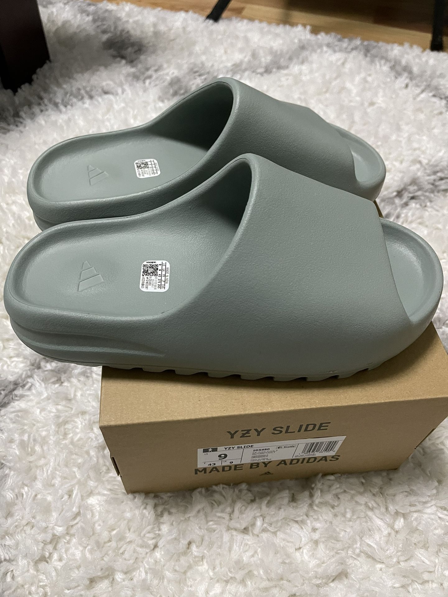 Adidas Yeezy Slide