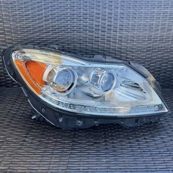 2011 2012 2013 2014 Mercedes-Benz CL Class W216 Right Passenger Side Xenon HID Complete Headlight OEM