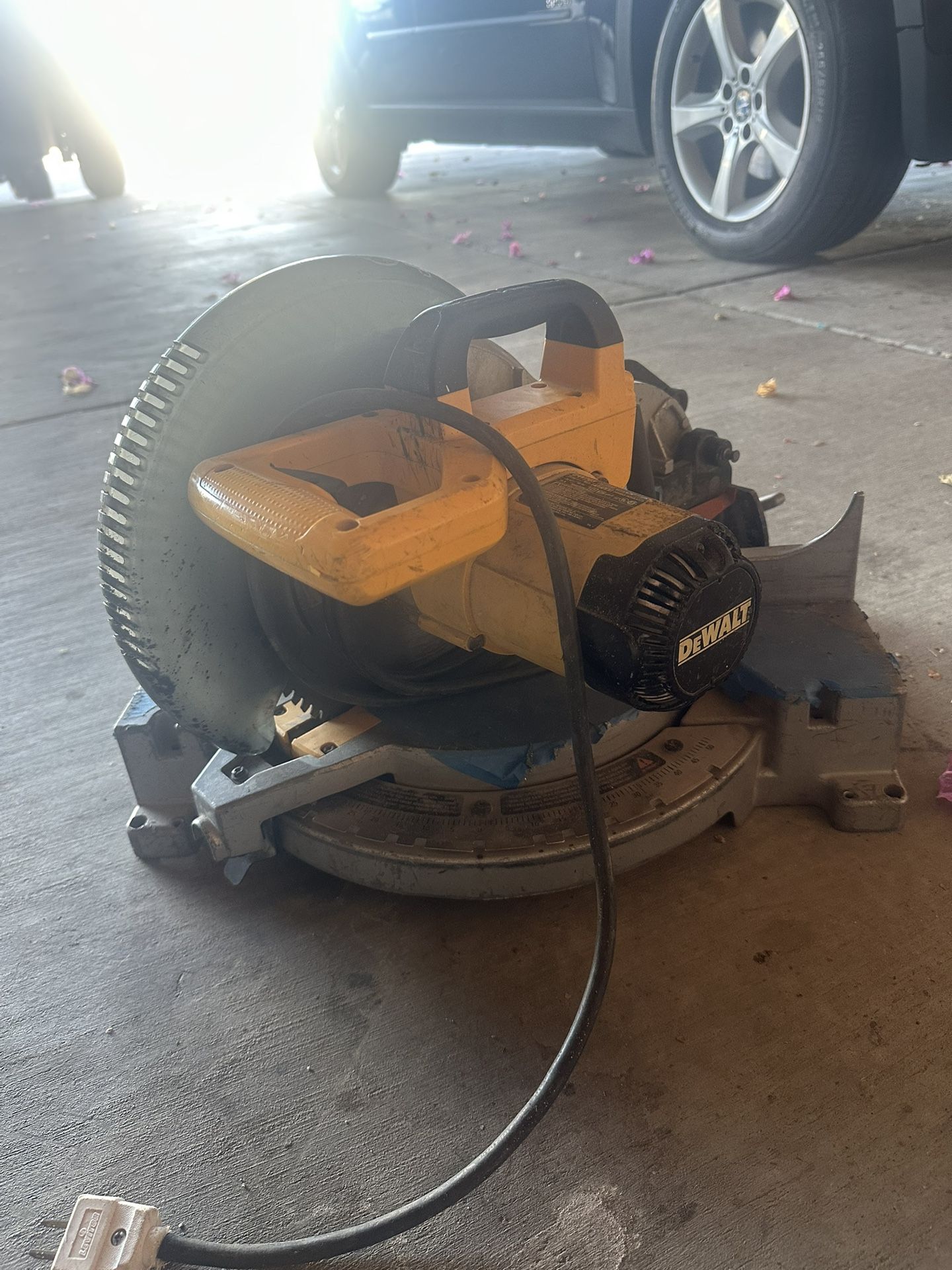 Dewault 10 Saw