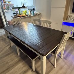 Dining Room Table For Sale 250 OBO