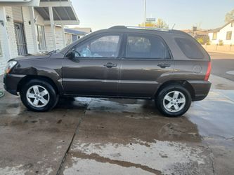 Kia Sportage SUV Dark Brown 09