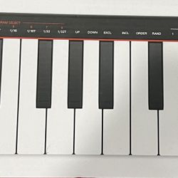 Akai Lpk 25 Keyboard USB Compatible 