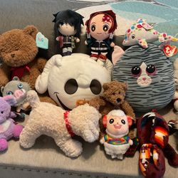Plushies Bundle All In Really Good Condition From A Pets And Smoke Free Home $70 For All Pick Up Only…