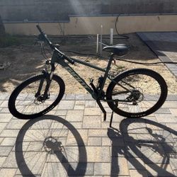 Giant Talon Mountain Bike