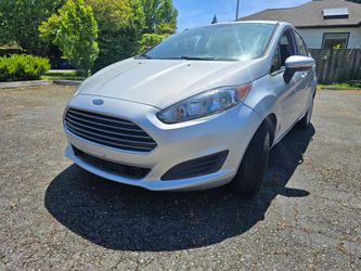 2015 Ford Fiesta