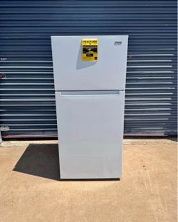 14.2 cu. ft. Top Freeze r Refrigerato r in White, Garage Ready
