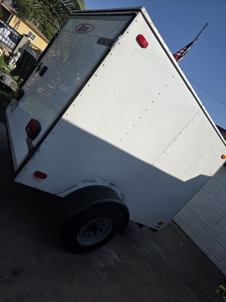 5x8 Enclosed Trailer Traila
