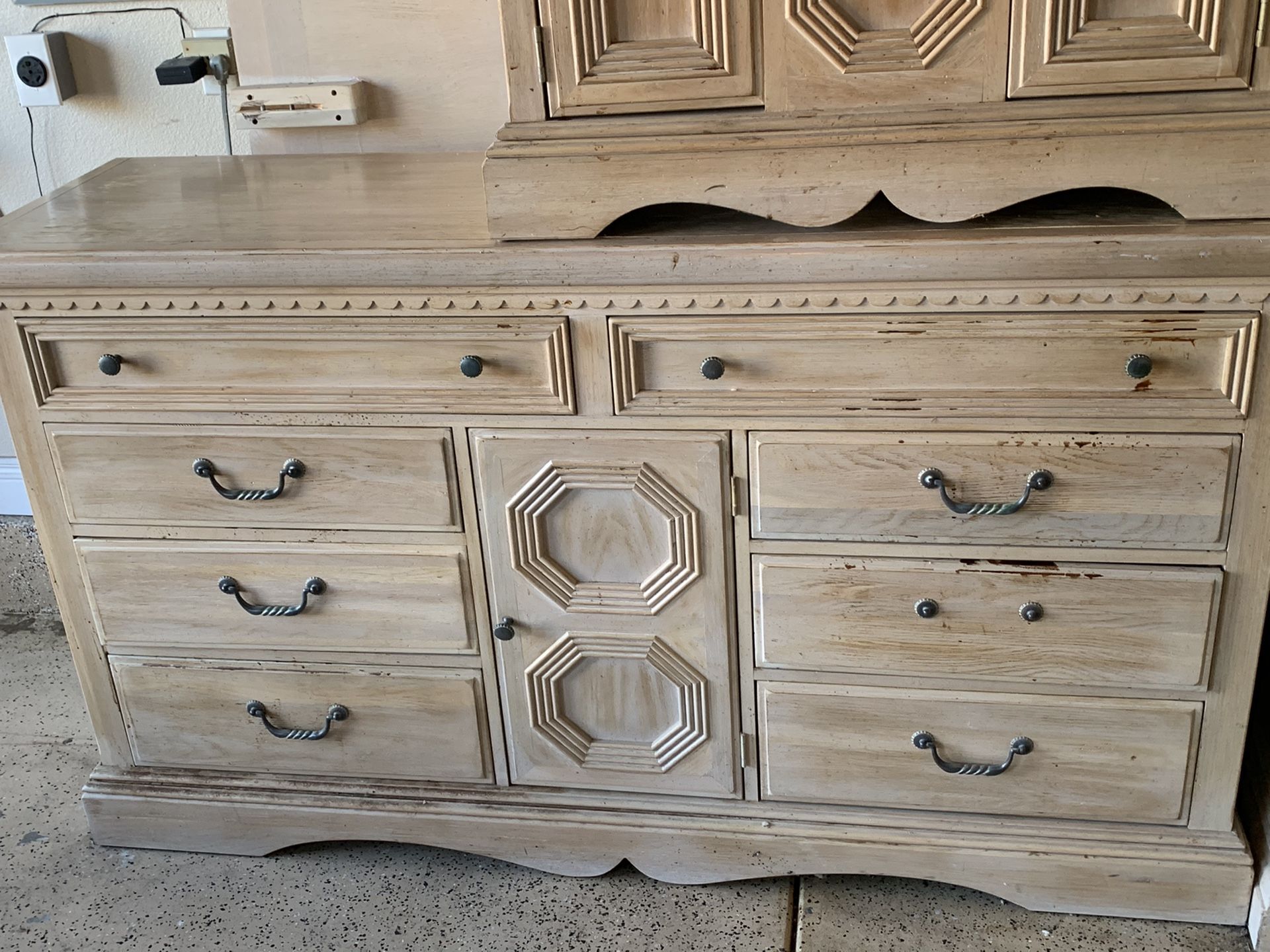 Lexington California King bedset White Washed Oak Solid