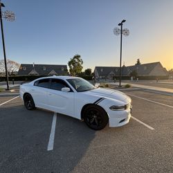 dodge charger 2017 sxt